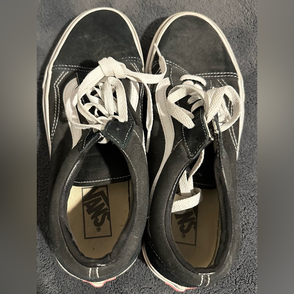 Black and White Womens Tie Vans